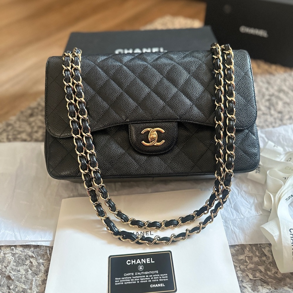 ❌SOLD❌CHANEL JUMBO CAVIAR GHW - Picture 4 of 16